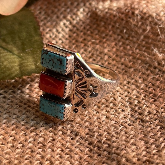 Native Navajo Silver Ring - Picture 4 of 14